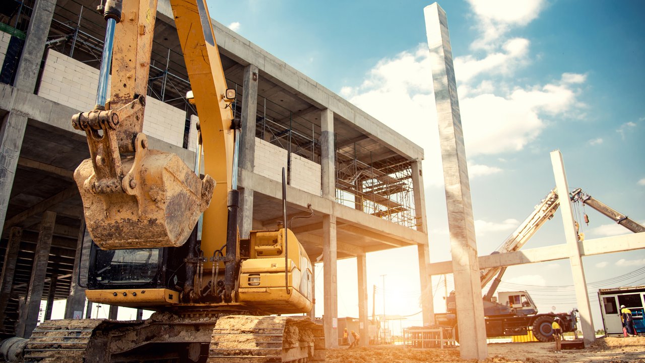 New warehouse construction equipment